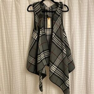 NWT Quagga Charcoal Gray Poncho Plaid One Size Fits Most Classic Fall